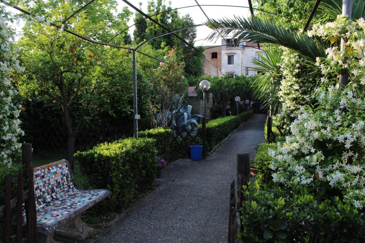 Il Giardino Degli Agrumi Caserta Eksteriør billede
