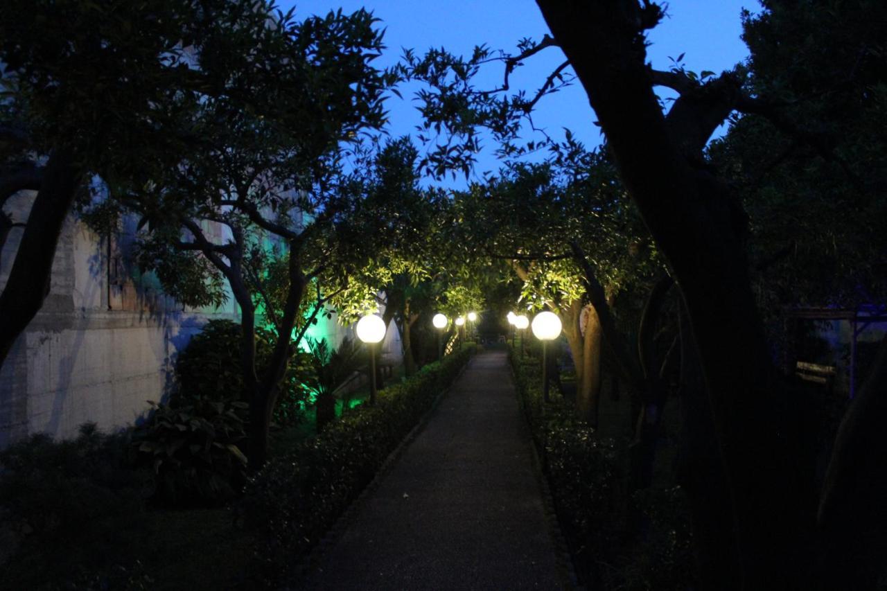 Il Giardino Degli Agrumi Caserta Eksteriør billede