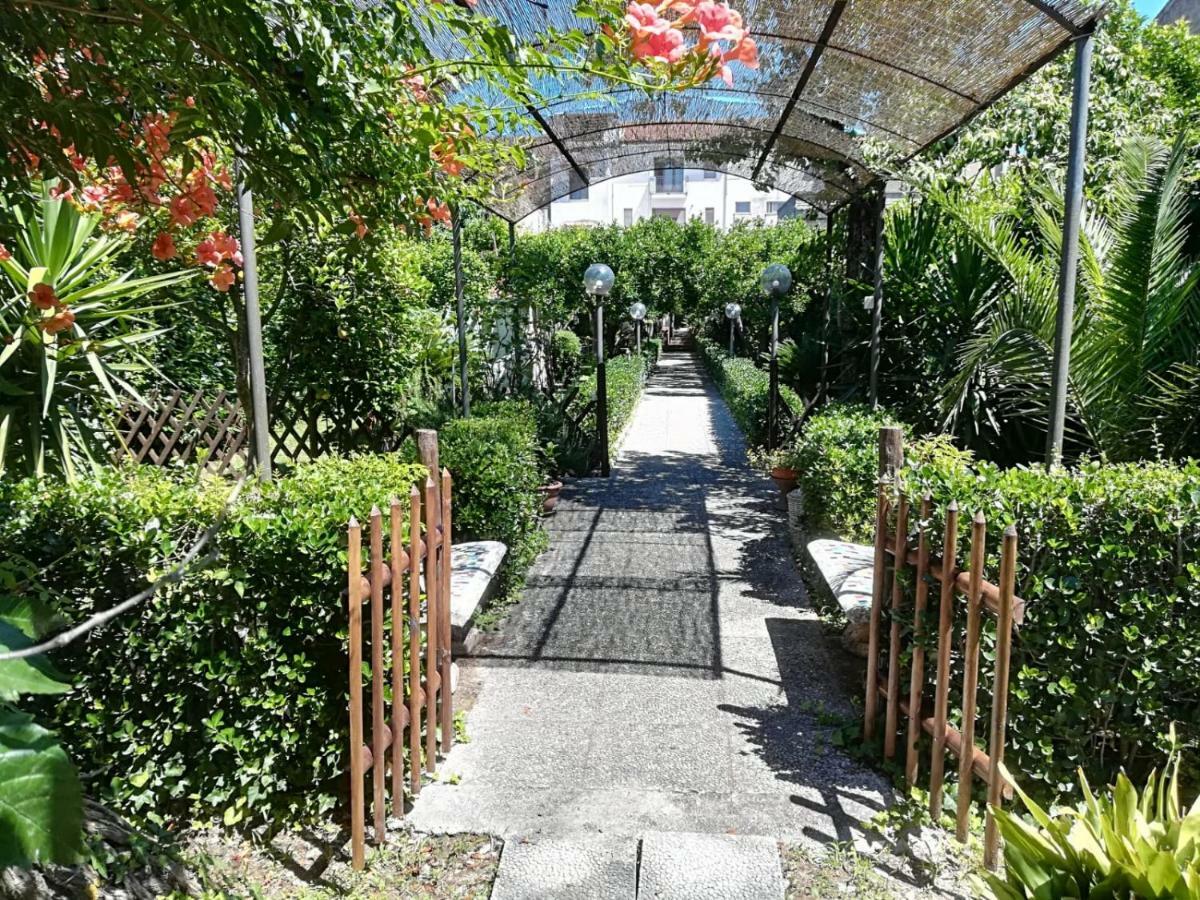 Il Giardino Degli Agrumi Caserta Eksteriør billede