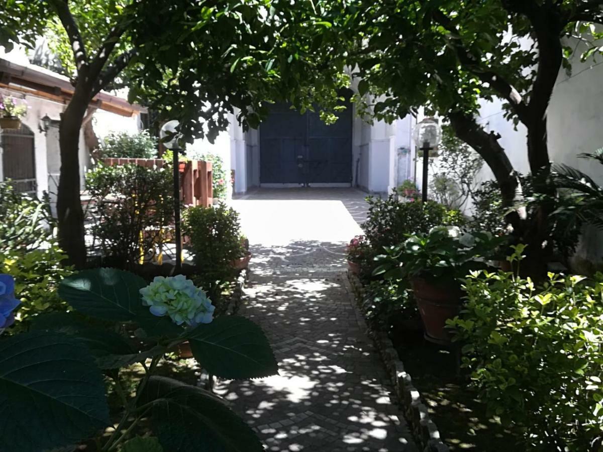 Il Giardino Degli Agrumi Caserta Eksteriør billede